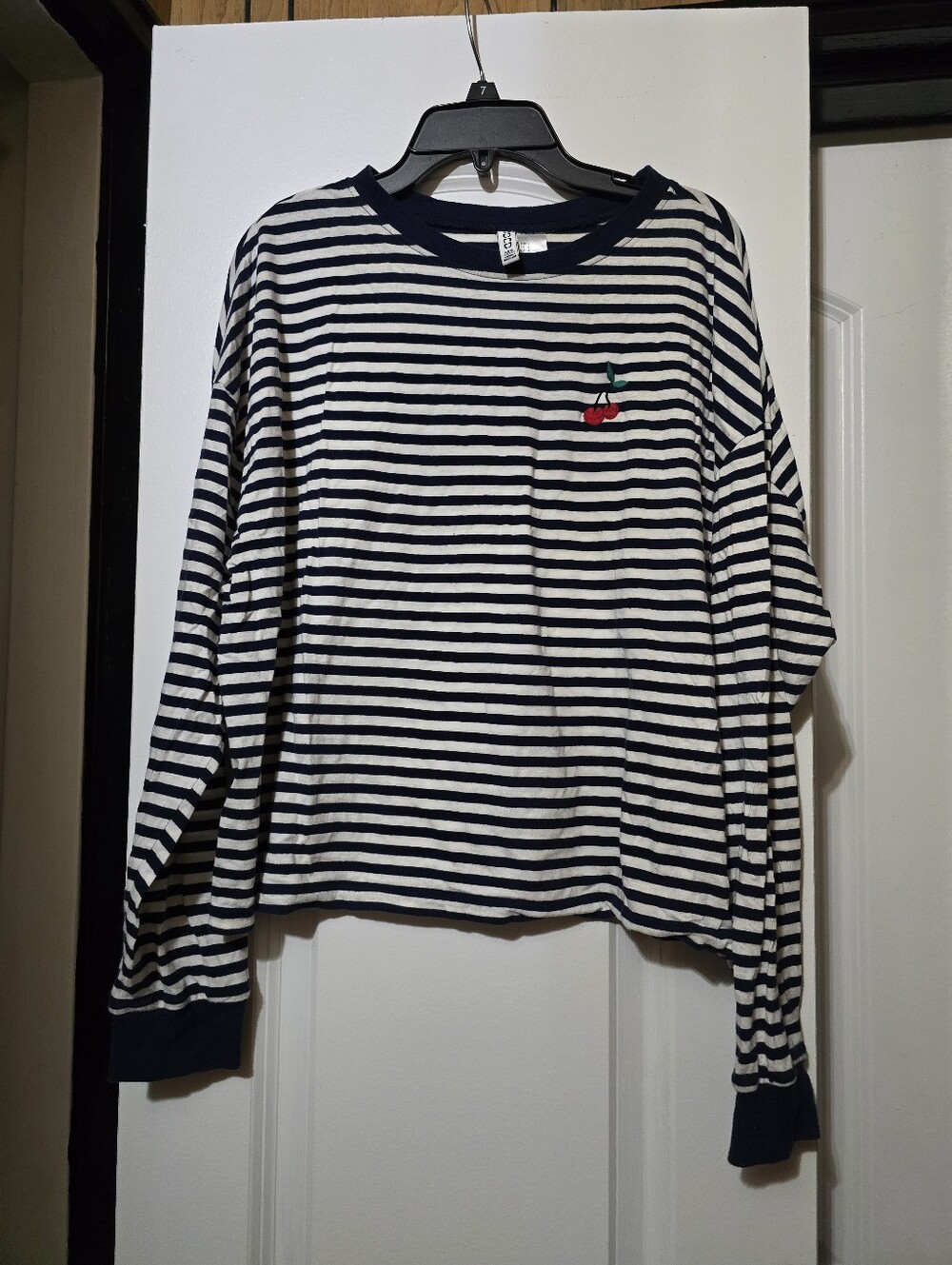 Divided H&M Navy & White Striped Long-Sleeve Crop Top w Cherry Embroidery Large